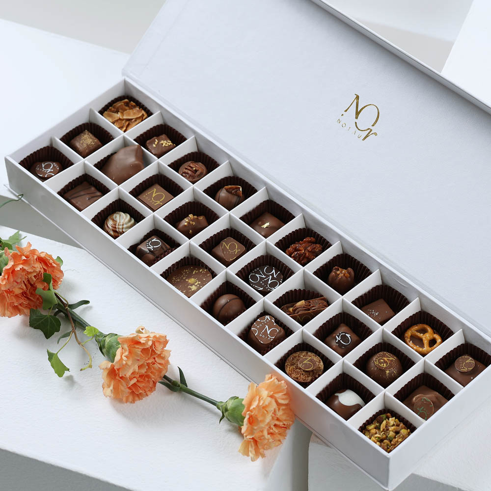 Nor Noyau Assorted Chocolate Box | Orange Flowers