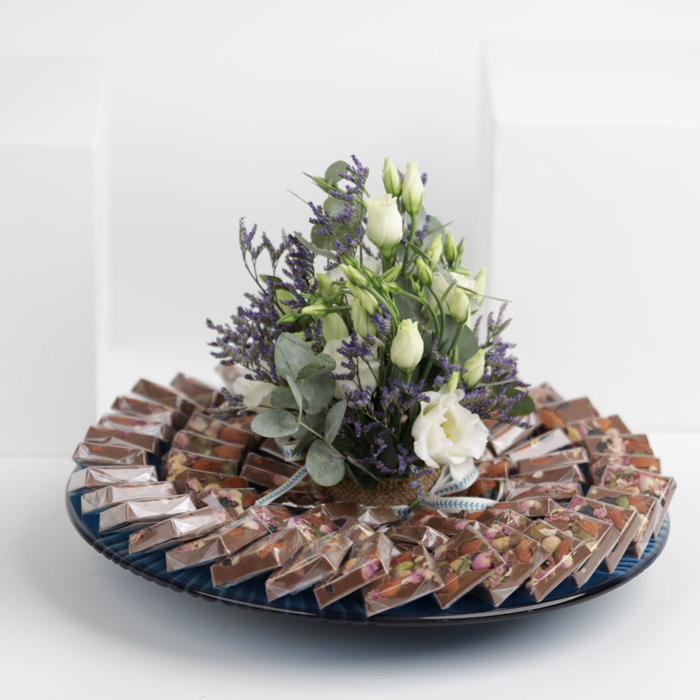 Chocolate Heaven | White Eustoma