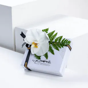 Ledore Gift Small Box | Orchid White Ledore Gift Small Box | Orchid White