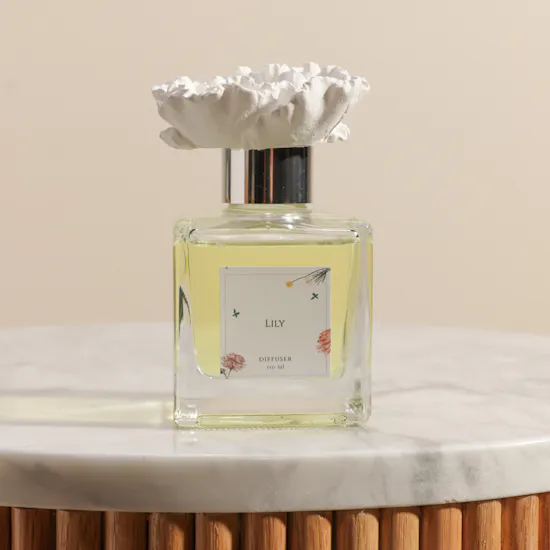 Floward Lily Aroma Diffuser | 110 ml