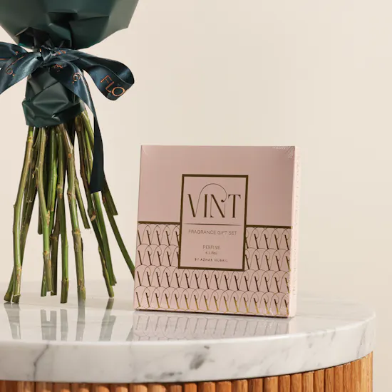 Ah Vint Perfume Set for Women | Congrats Grad Rose Bouquet