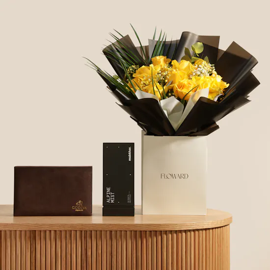 Sweet Scent of Elegance Gift Set | Midnight Gold Flower Bouquet