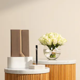 Atom The Signature Gift Set | Elegant Flower Vase Atom The Signature Gift Set | Elegant Flower Vase