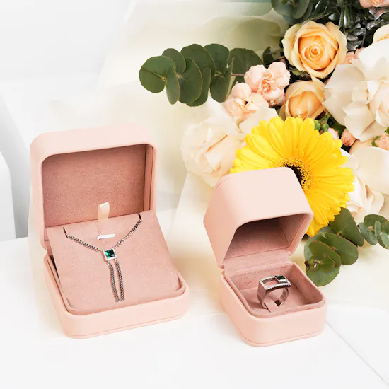 Floward Ring & The Contessa Silver Necklace | Bright FLowers Bouquet