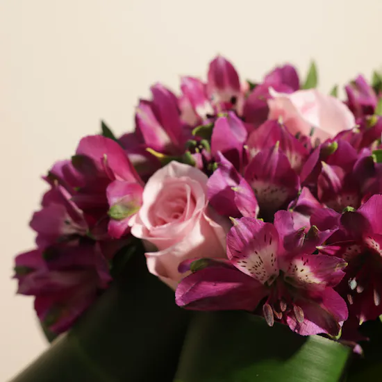Sucre De Nada Blackberry and Lavender Cake | Flowers Vase