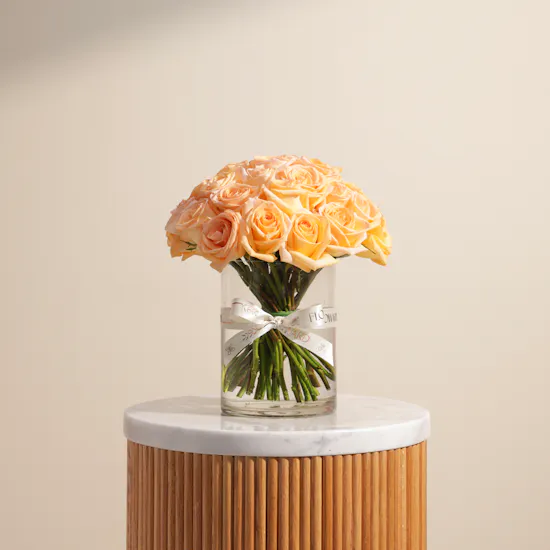 Delicate Peach Rose Vase | 35 Roses