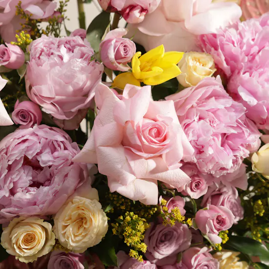 Royal Golden Blush Flower Vase