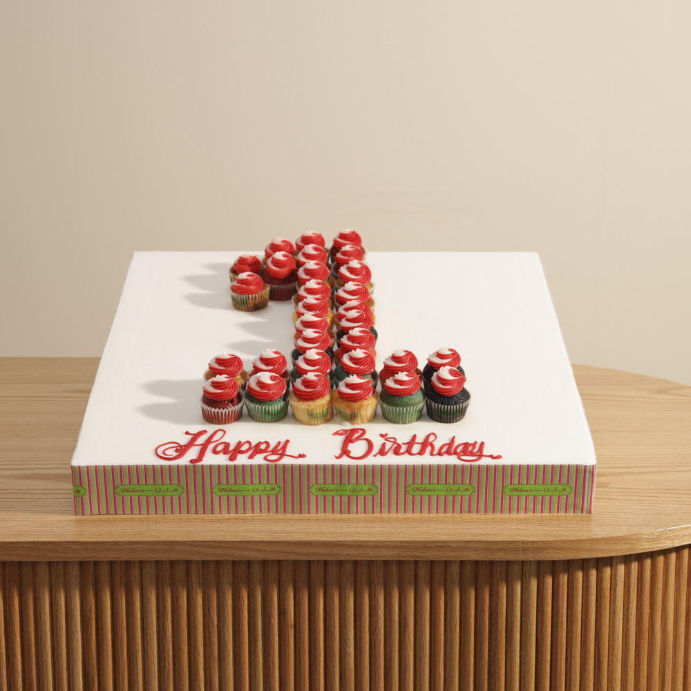 ميني كب كيك رقم من هلن | يوم ميلاد سعيد