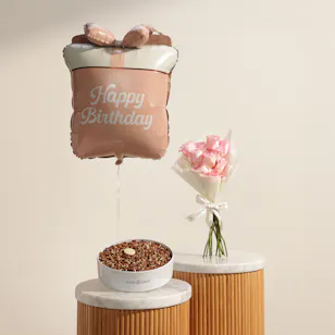Aani & Dani Trifle Pecan Nut Caramel Cake | Glam Roses Bouquet and Birthday Balloon Aani & Dani Trifle Pecan Nut Caramel Cake | Glam Roses Bouquet and Birthday Balloon