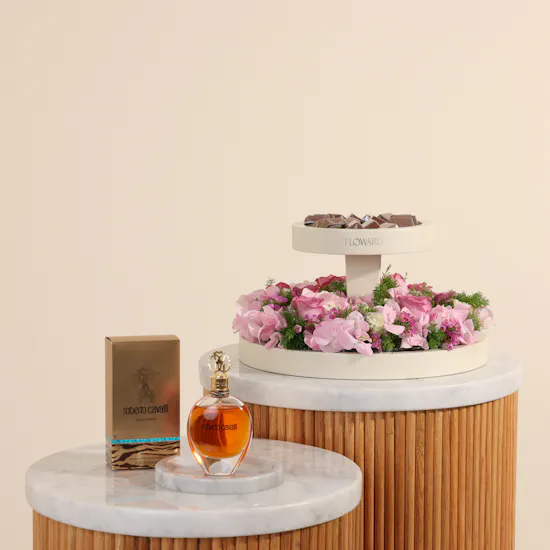 عطر روبرتو كافالي او دى بارفيوم للنساء من روبرتو كافالي | صينية ذكرى بطعم السعادة و الزهور