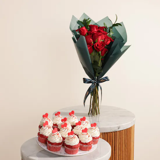 Floward Hearts Red Velvet Cupcakes | Scarlet Love Flowers