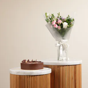 Cake Boutique Hazelnut and Coffee Cake | Flower Bouquet Cake Boutique Hazelnut and Coffee Cake | Flower Bouquet