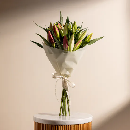 Enchanting Lilies | Cream Wrap