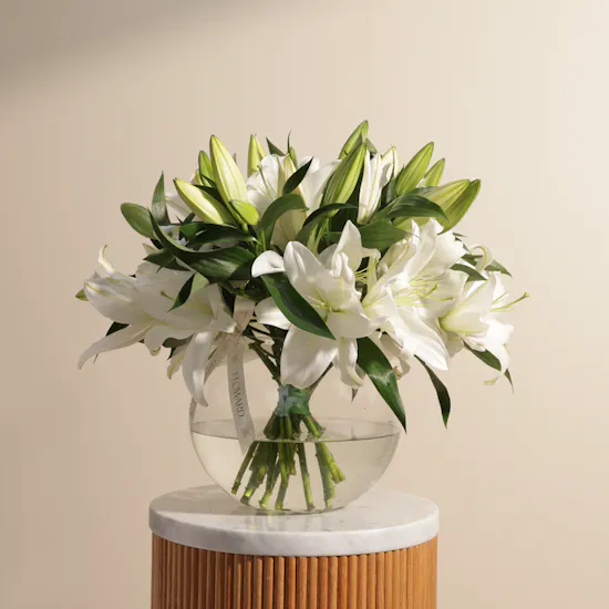 Elegant White Lilies Vase | 20 Flowers