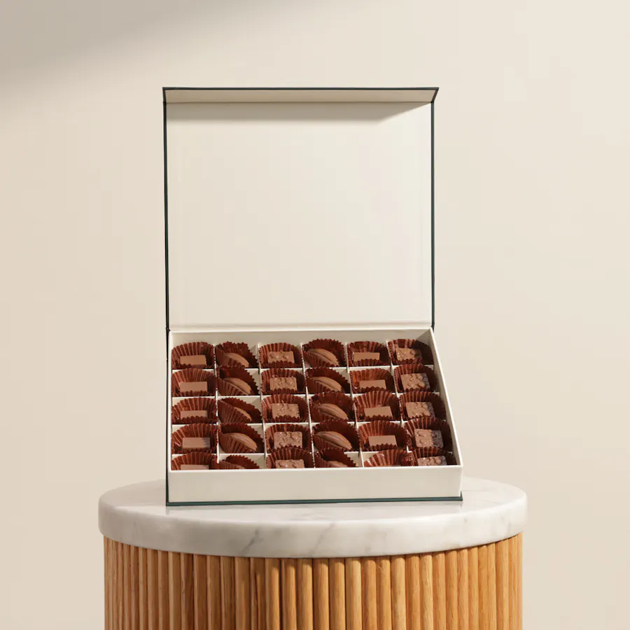 Floward Date Medium Chocolate Box 1