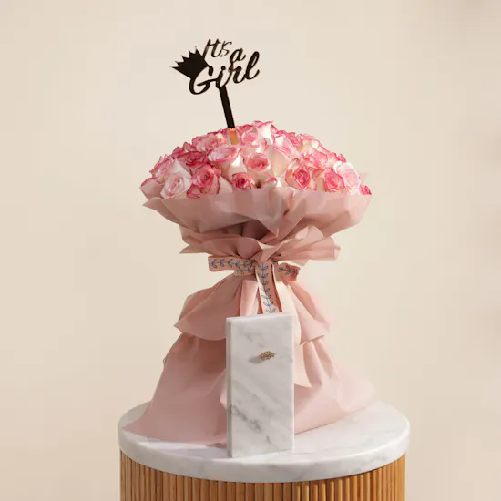 Baby Crown Gold Pin | Roses Bouquet