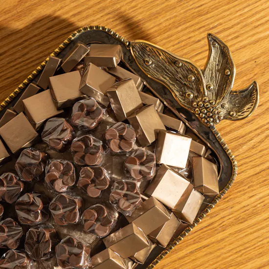 Floward Large Chocolate Tray