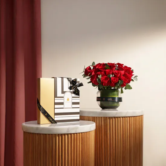 Abucci Black and Gold Chocolate Box | The Language of Love Roses Vase