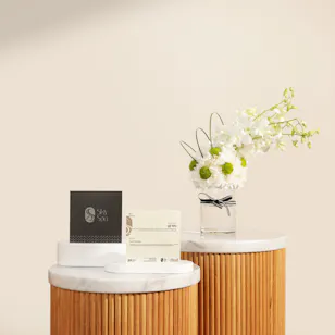 Sky Spa Aura Men Care Gift Voucher | Quiet Charm Flower Vase Sky Spa Aura Men Care Gift Voucher | Quiet Charm Flower Vase