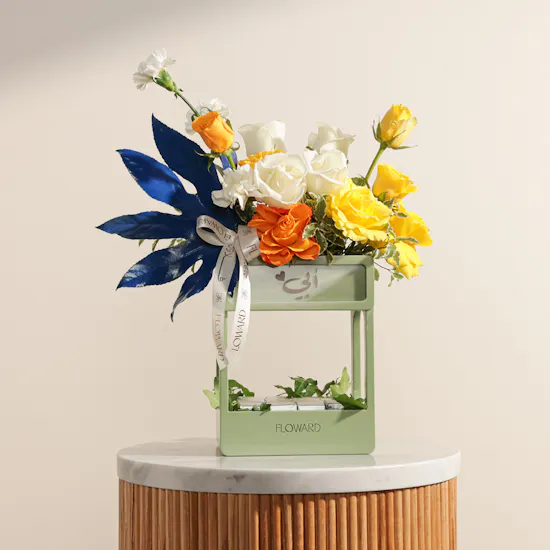 Floward Chocolate and Flowers Stand for Dad