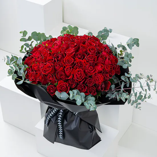 100 Red Roses Bouquet