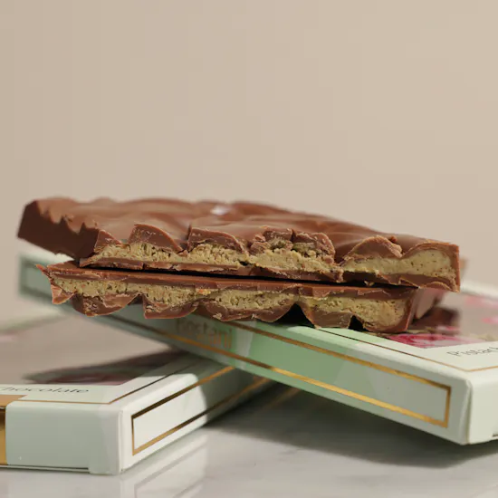 Bostani Pistachio Kunafa Chocolate Rose Bar | 100 gm