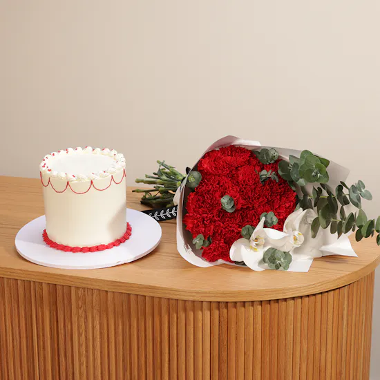 Sweetylicious Red Velvet Cake | Red Carnation