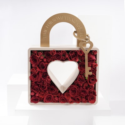 Floward Valentine's Heart Lock | Love Roses