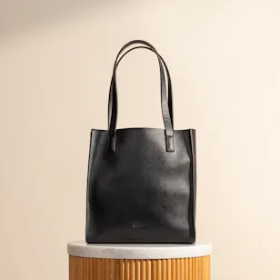Minilet Black Basic Tote Bag