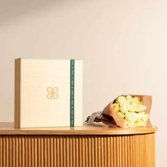 Patchi L'iconique Wooden Mix Chocolate Box | White Harmony Rose Bouquet