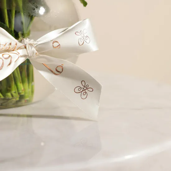 Red Baby Roses Vase | 18 Flowers