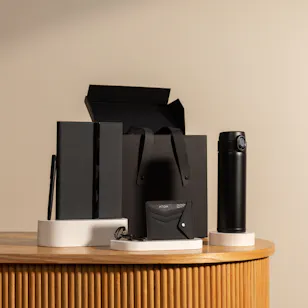 Atom Welcome in Black Gift
