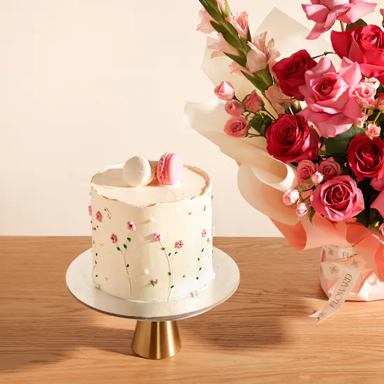Floward Flowers with Macrons Cake | Unique Bouquet