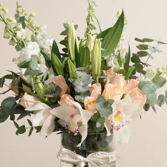 Soft Harmony Flowers Vase