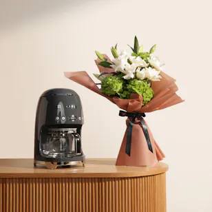 Smeg 50's Style Drip Filter Coffee Machine | Attractive Flower Bouquet Smeg 50's Style Drip Filter Coffee Machine | Attractive Flower Bouquet
