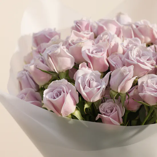 Abucci Chocolates Box | Heartful Flowers Bouquet