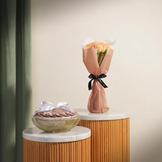 Levo Luxury Chocolate Box | Joyful Flowers Bouquet