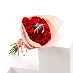 Floward Chocolates | Lady In Red Bouquet Floward Chocolates | Lady In Red Bouquet
