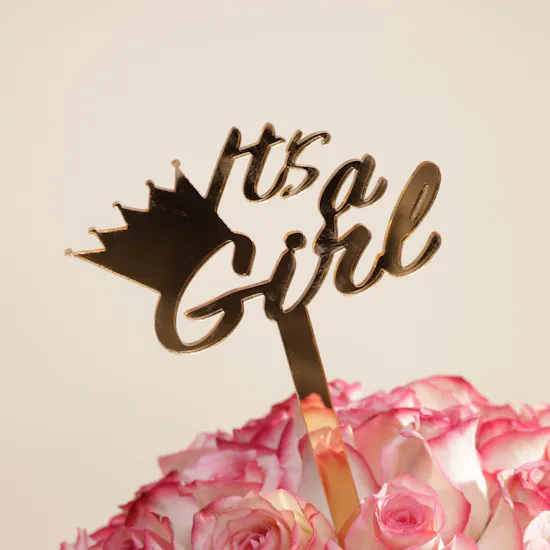 Baby Crown Gold Pin | Roses Bouquet