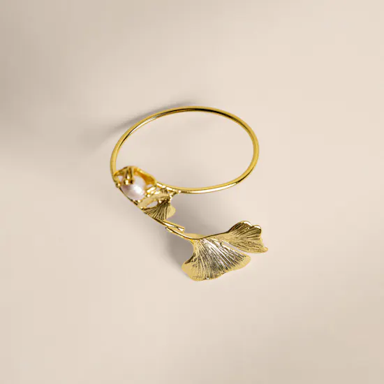 Lynyer Twisted Flora Pearl Gold Plated Bracelet