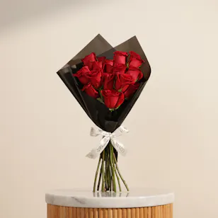 Red Signature Roses Bouquet | 15 Flowers