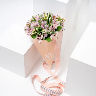 Alstroemeria & Hypericum | Pink Cone Alstroemeria & Hypericum | Pink Cone