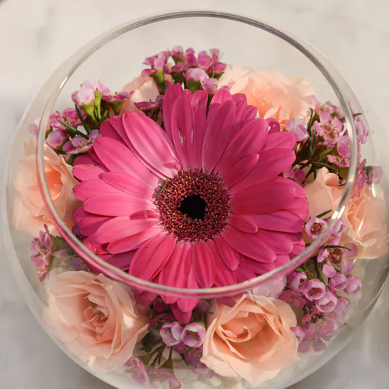 Floward Delicate Caramel Chocolate | Pastel Flowers