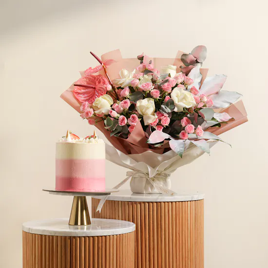 Floward Vanilla Cake | Flowers Bouquet