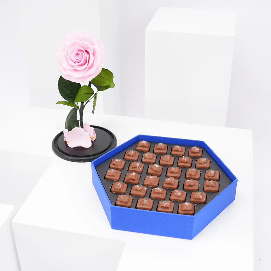 Preserved Pink Rose with Hanoverian Chocolate  2