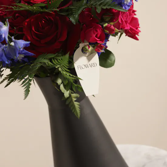 Midnight Romance Flowers Vase