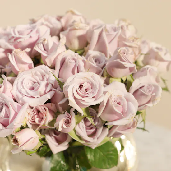 Miss L' by L'azurde Elegant Earrings | Captivating Baby Roses Vase