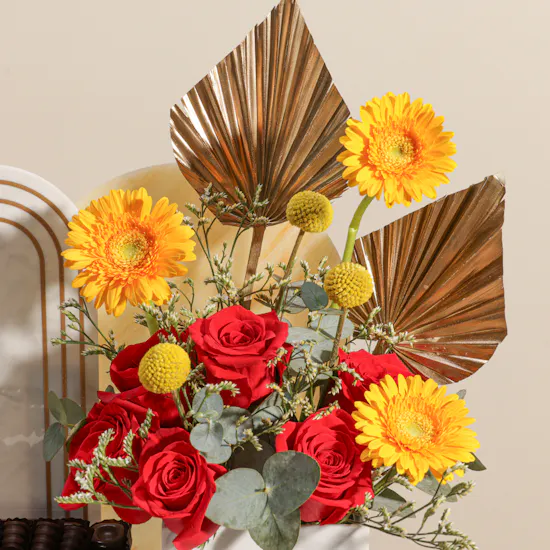 صينية شوكولاتة يوم ميلاد سعيد من فلاورد | زهور