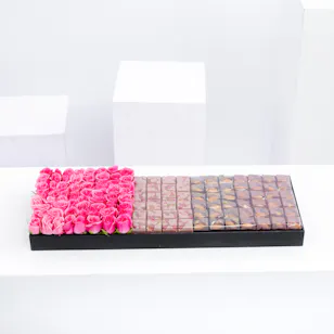 Opera Colored Chocolate Tray | Roses