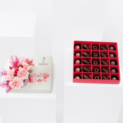 Assorted Chocolate  Box :  Pink 